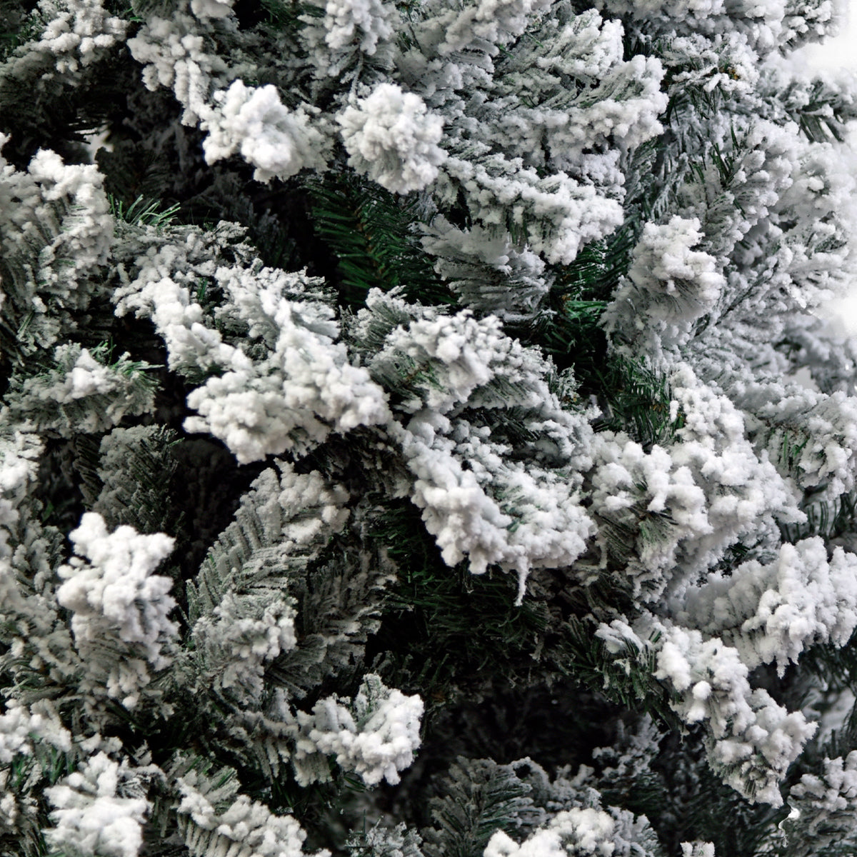 6FT Snow-Tipped Artificial Christmas Tree – 850 Tips
