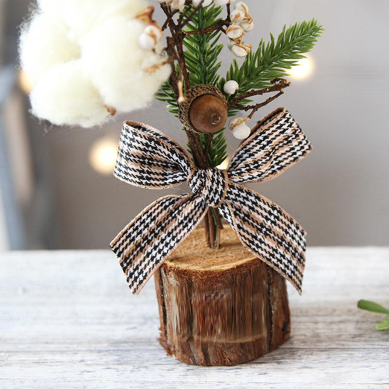 Mini Rustic Christmas Tree Decoration – Cotton, Acorn & Plaid Bow Ornament 🎀