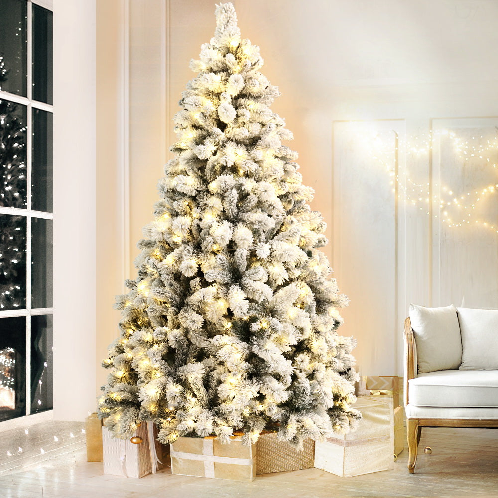 6FT Pre-Lit Snow-Flocked Christmas Tree – 350 Warm White LEDs, 781 Tips